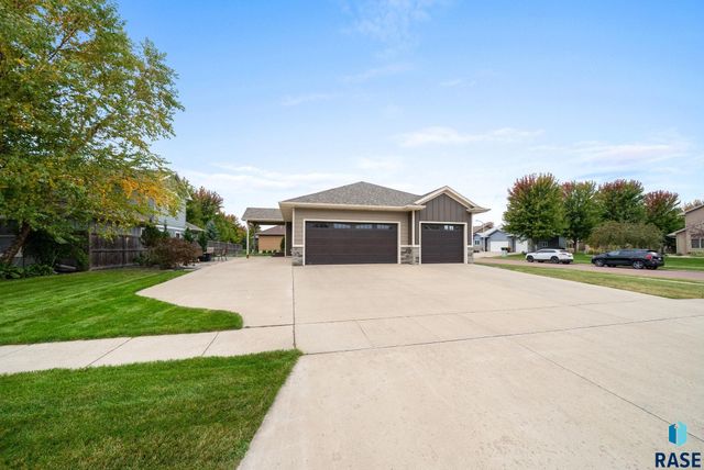 6200 S El Dorado Ave Avenue, Sioux Falls, SD 57108