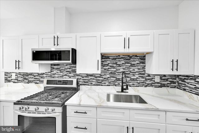 1119 MUHLENBERG ST, Reading, PA 19602