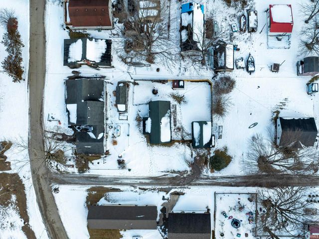 4606 W E Drive, Albion, IN 46701