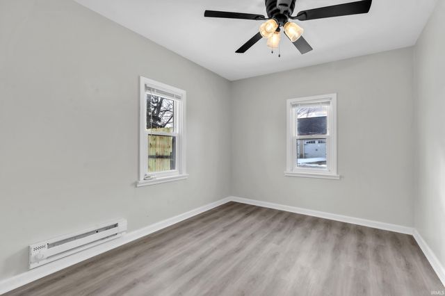 4606 W E Drive, Albion, IN 46701