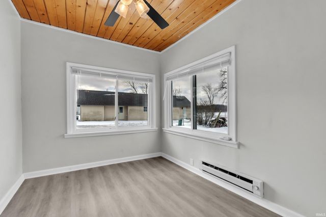 4606 W E Drive, Albion, IN 46701