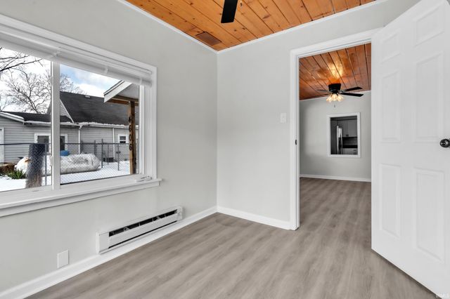 4606 W E Drive, Albion, IN 46701