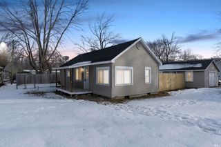 4606 W E Drive, Albion, IN 46701