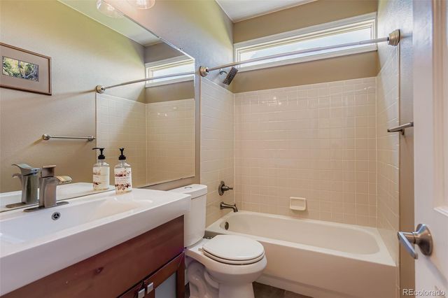 102 Canongate Lane, Highlands Ranch, CO 80130