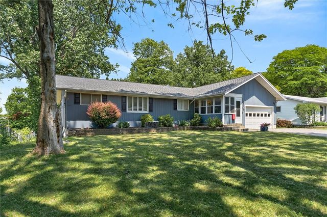 186 Mobile Drive, Greece, NY 14616