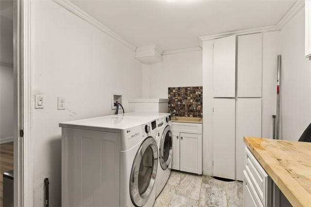 186 Mobile Drive, Greece, NY 14616