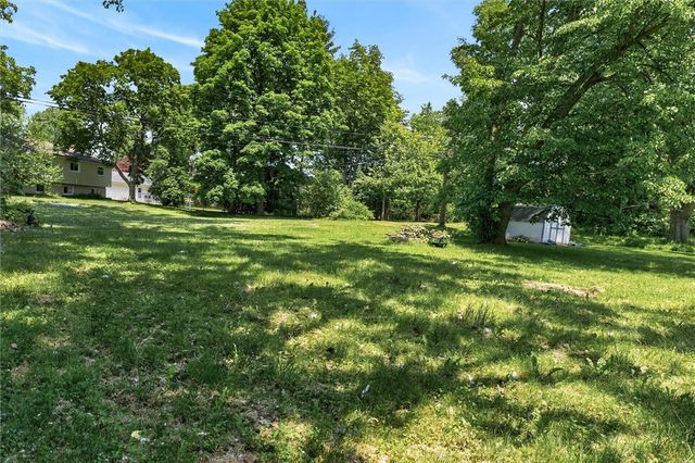 186 Mobile Drive, Greece, NY 14616