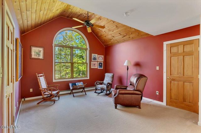 2412 New York 43, Sand Lake, NY 12018
