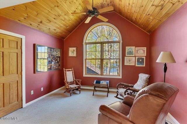 2412 New York 43, Sand Lake, NY 12018