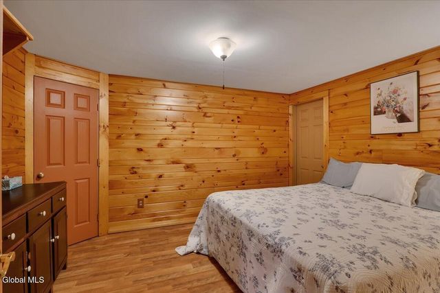 2412 New York 43, Sand Lake, NY 12018