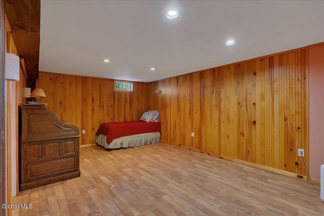 2412 New York 43, Sand Lake, NY 12018