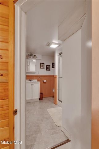 2412 New York 43, Sand Lake, NY 12018