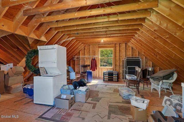 2412 New York 43, Sand Lake, NY 12018
