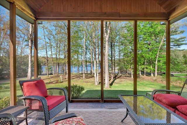 2412 New York 43, Sand Lake, NY 12018