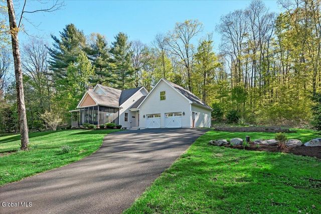 2412 New York 43, Sand Lake, NY 12018