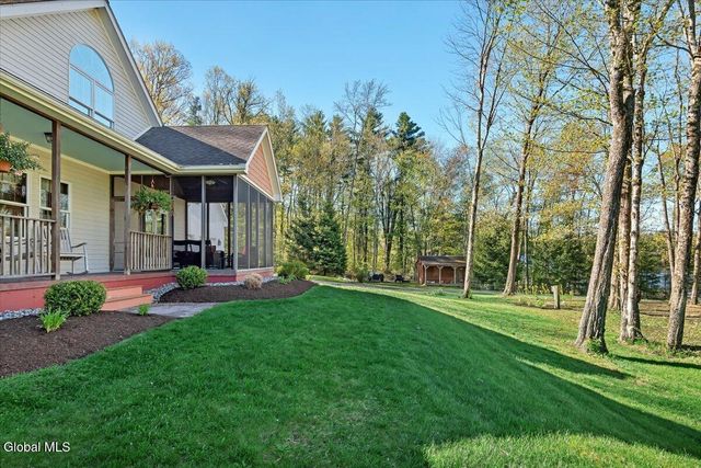 2412 New York 43, Sand Lake, NY 12018