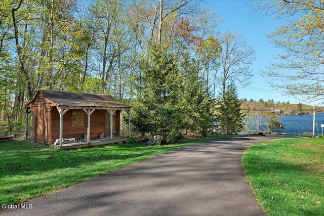 2412 New York 43, Sand Lake, NY 12018