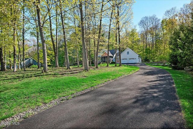 2412 New York 43, Sand Lake, NY 12018