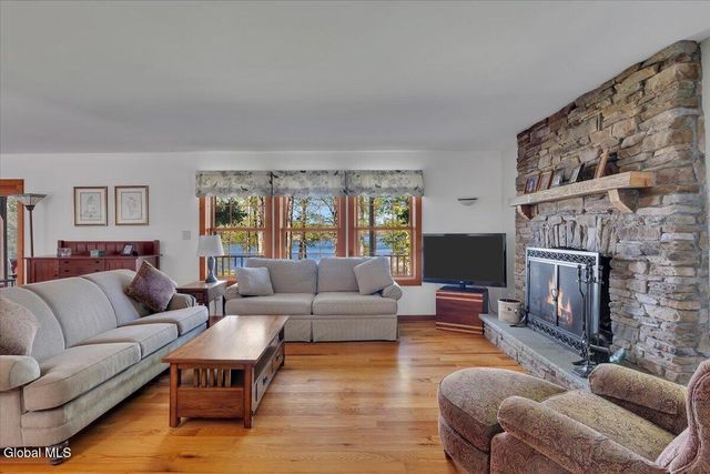 2412 New York 43, Sand Lake, NY 12018