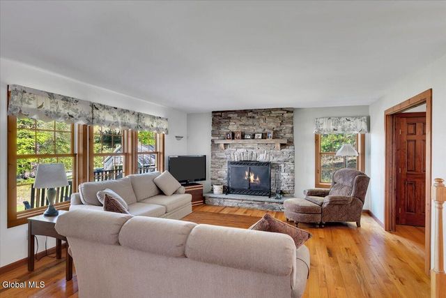 2412 New York 43, Sand Lake, NY 12018
