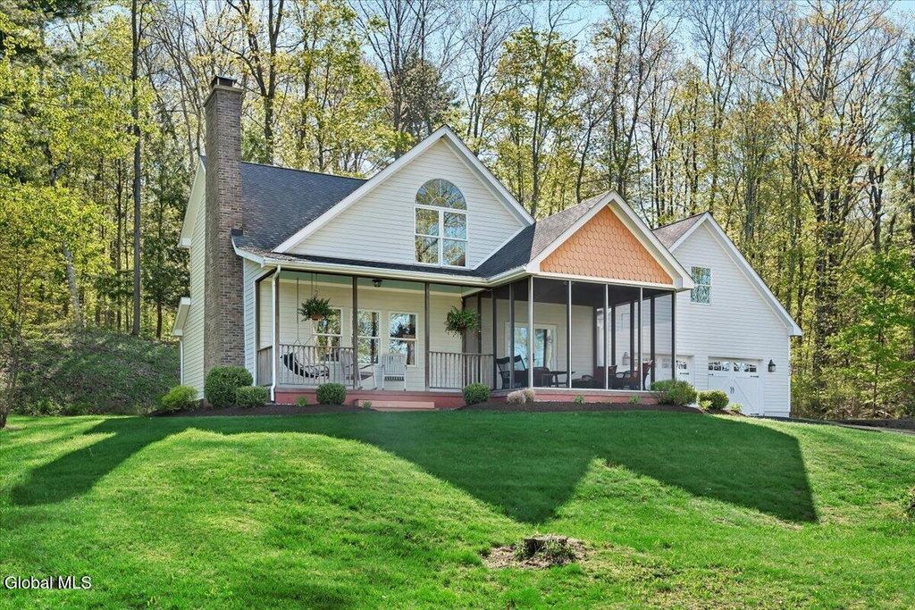 2412 New York 43, Sand Lake, NY 12018