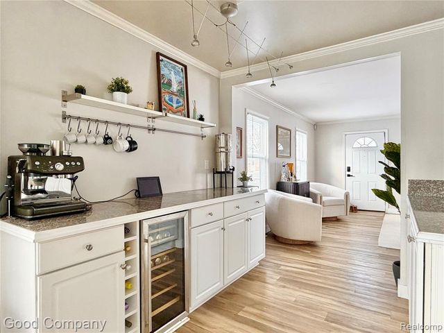 626 E Windemere Avenue, Royal Oak, MI 48073