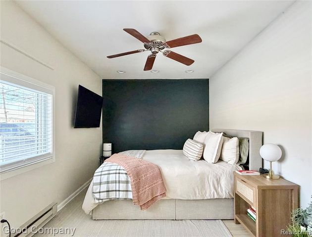 626 E Windemere Avenue, Royal Oak, MI 48073