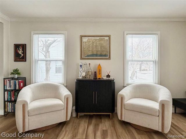 626 E Windemere Avenue, Royal Oak, MI 48073