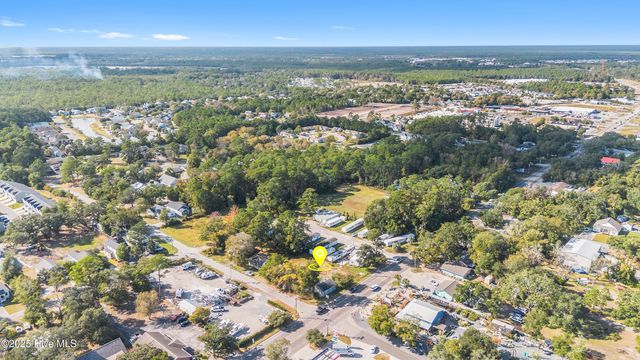 1205 N Howe Street, Saint James, NC 28461