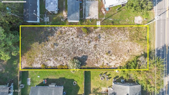 1205 N Howe Street, Saint James, NC 28461