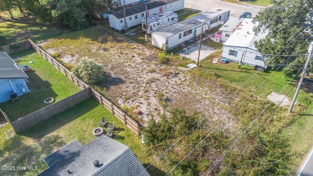 1205 N Howe Street, Saint James, NC 28461