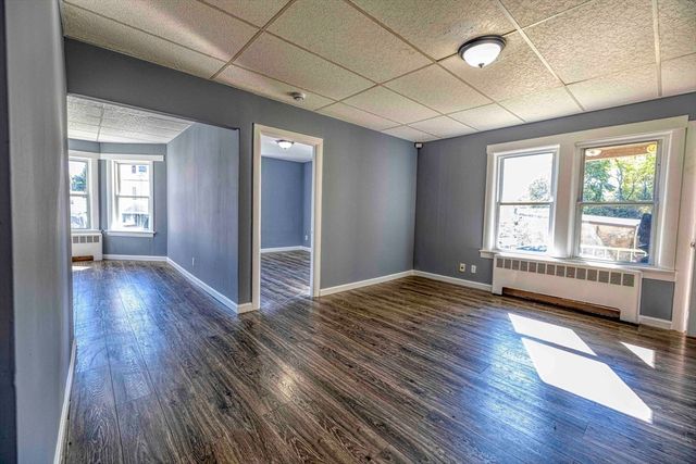 15 Higgins St, Fall River, MA 02724