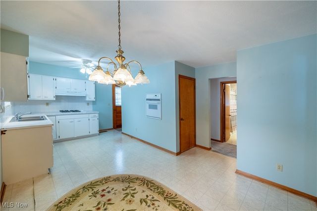 1329 Oak Grove Road, Waverly, WV 26134