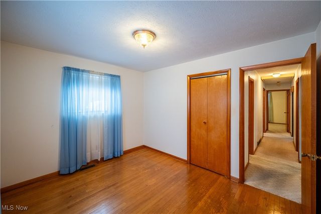 1329 Oak Grove Road, Waverly, WV 26134