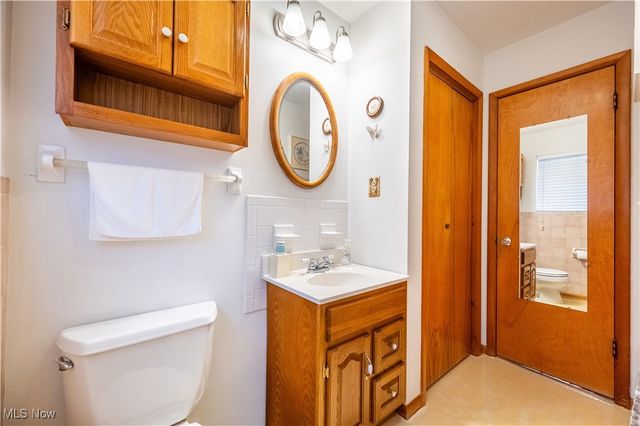 1329 Oak Grove Road, Waverly, WV 26134