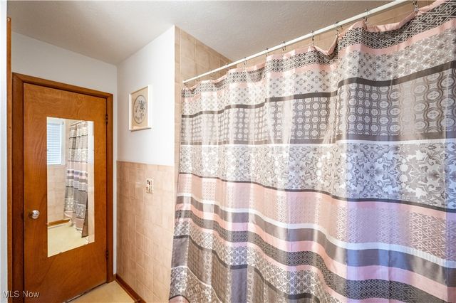 1329 Oak Grove Road, Waverly, WV 26134