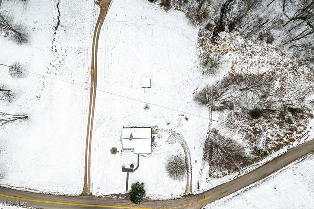 1329 Oak Grove Road, Waverly, WV 26134