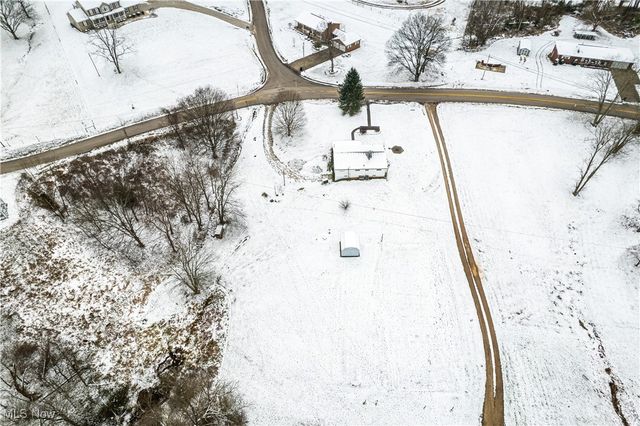 1329 Oak Grove Road, Waverly, WV 26134