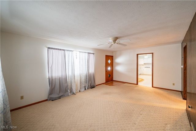 1329 Oak Grove Road, Waverly, WV 26134