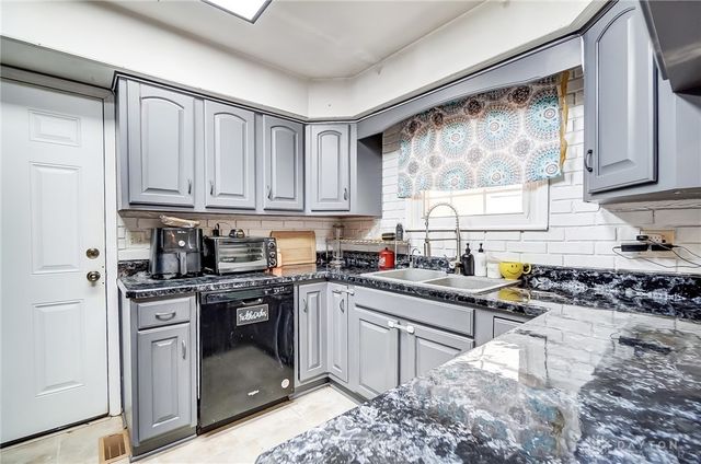 3860 Horseshoe Bn Road, Troy, OH 45373