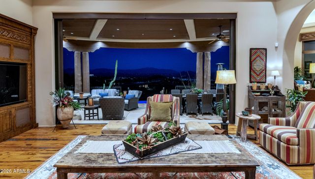 9410 N LAVA BLUFF Trail, Fountain Hills, AZ 85268