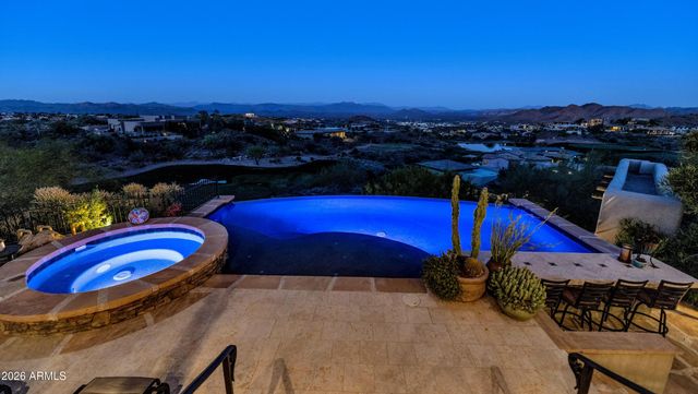 9410 N LAVA BLUFF Trail, Fountain Hills, AZ 85268