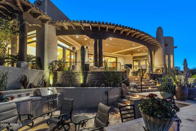 9410 N LAVA BLUFF Trail, Fountain Hills, AZ 85268