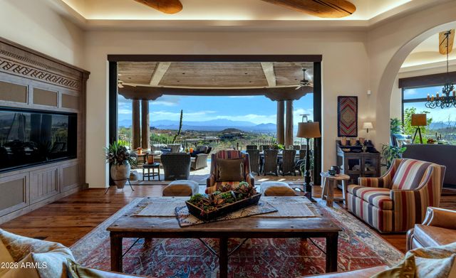 9410 N LAVA BLUFF Trail, Fountain Hills, AZ 85268