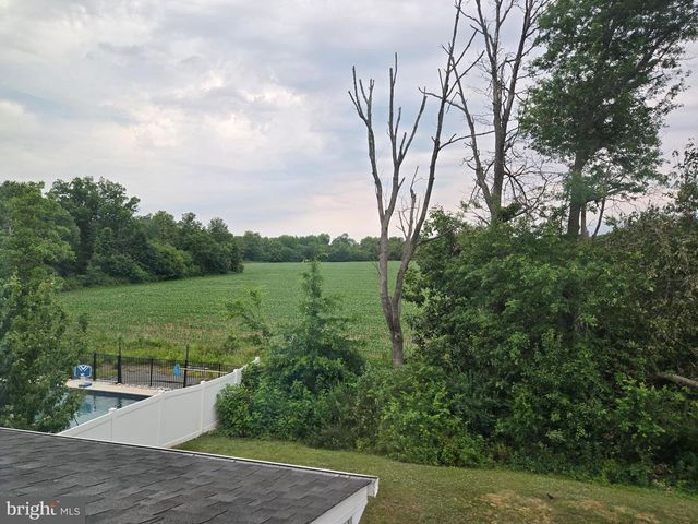 1340 QUAKERS WAY, Quakertown, PA 18951