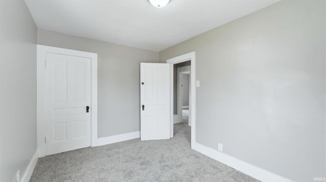 2016 Oakley Street, Fort Wayne, IN 46802