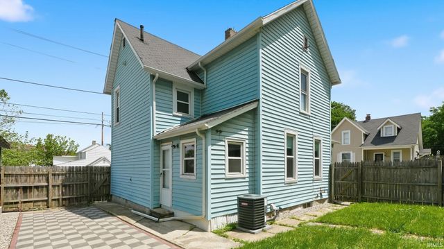 2016 Oakley Street, Fort Wayne, IN 46802