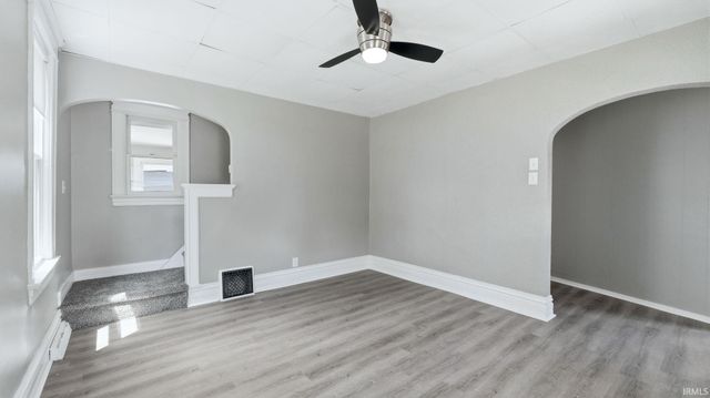 2016 Oakley Street, Fort Wayne, IN 46802