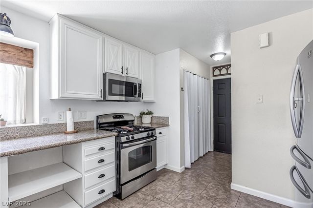 3721 Calumet Farm Circle, North Las Vegas, NV 89031