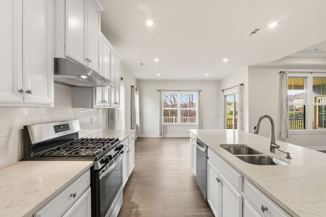 7131 Sky Meadow Dr, NW, College Grove, TN 37046